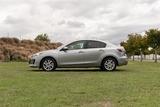 2012 Mazda Axela - Thumbnail