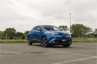 2017 Toyota C-HR - Thumbnail