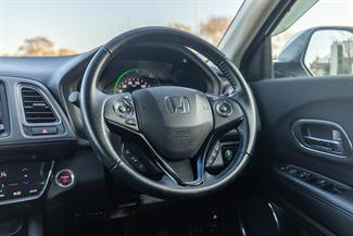 2016 Honda Vezel - Thumbnail