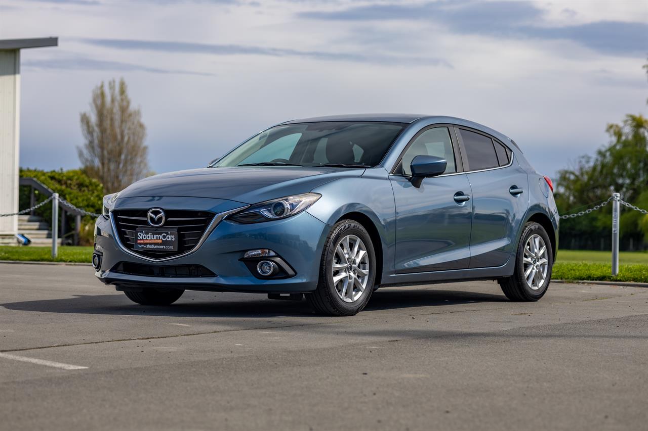 2013 Mazda Axela