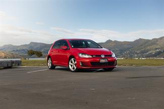 2014 Volkswagen Golf GTI - Thumbnail