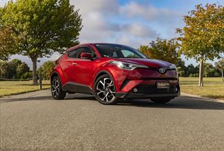 2018 Toyota C-HR - Thumbnail