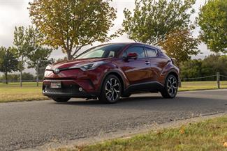 2018 Toyota C-HR - Thumbnail