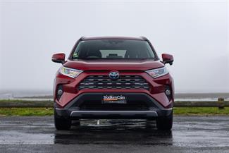 2019 Toyota RAV4 - Thumbnail