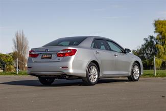 2013 Toyota Camry - Thumbnail