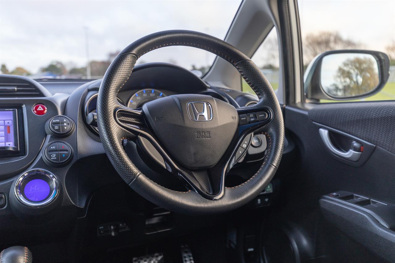 2012 Honda FIT HYBRID
