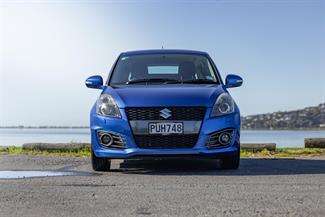 2014 Suzuki Swift - Thumbnail