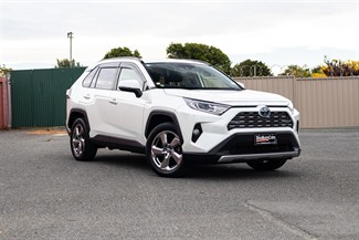 2019 Toyota RAV4 - Thumbnail