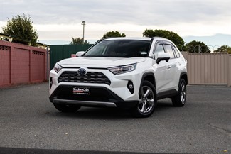 2019 Toyota RAV4 - Thumbnail