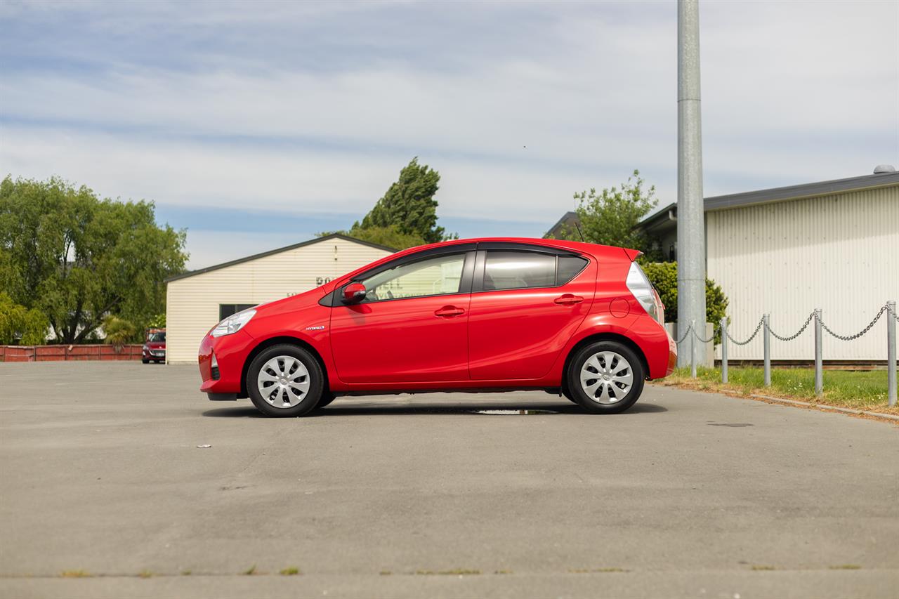 2014 Toyota AQUA