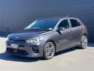 2019 Kia Rio - Thumbnail