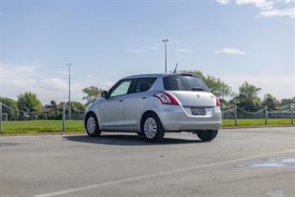 2014 Suzuki Swift - Thumbnail