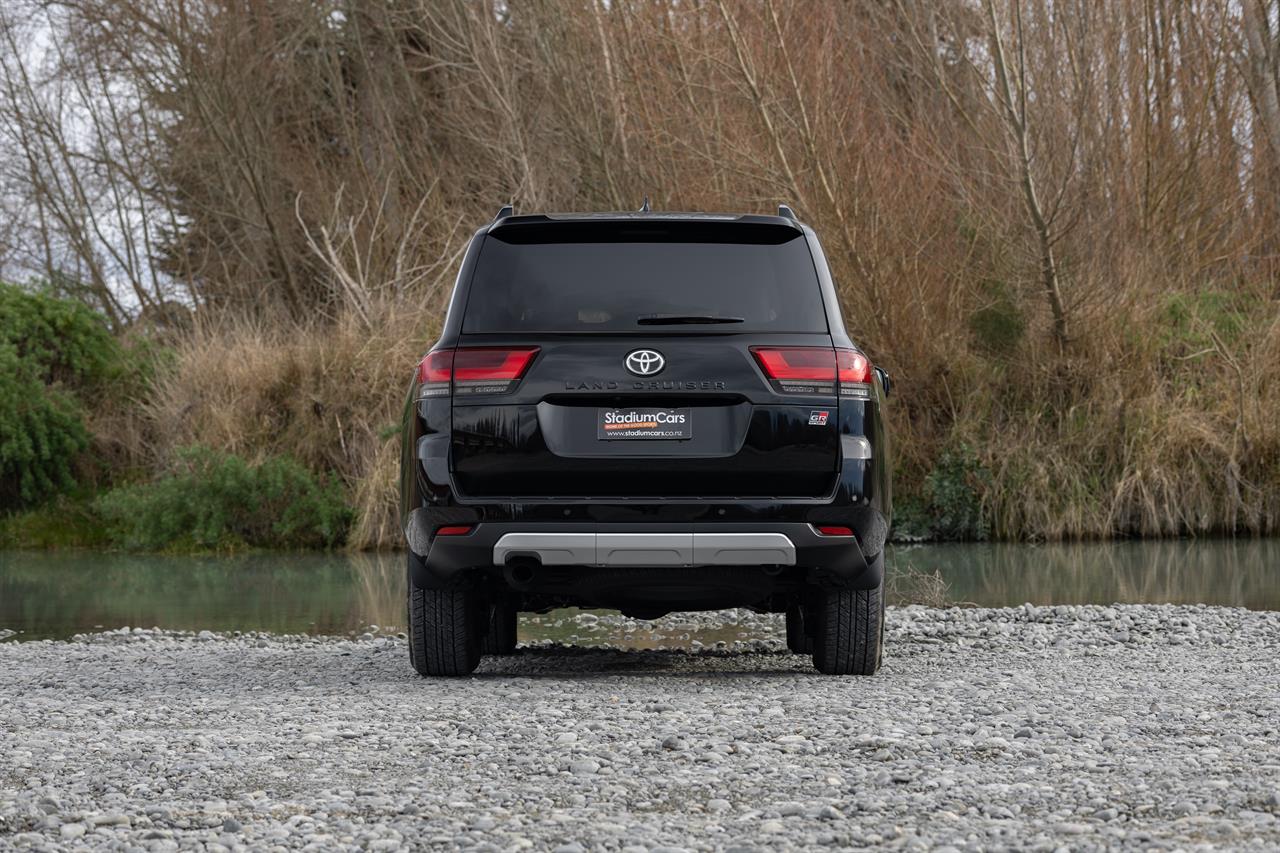 2023 Toyota Landcruiser