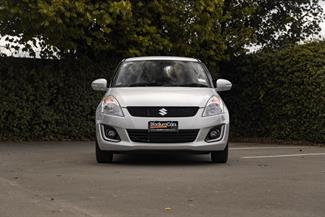 2015 Suzuki Swift - Thumbnail