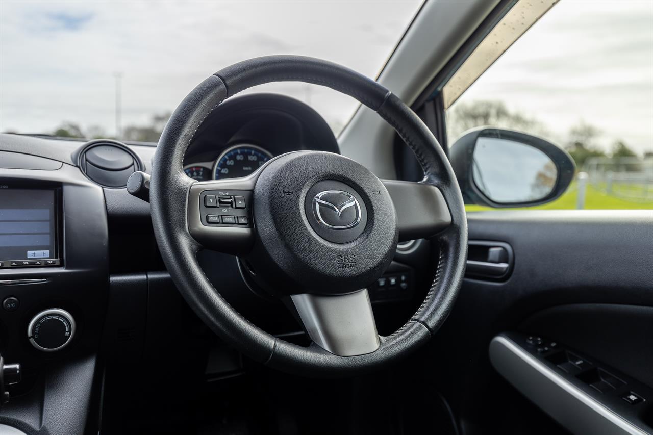 2013 Mazda Demio