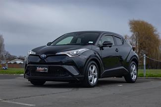 2018 Toyota C-HR - Thumbnail