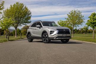 2023 Mitsubishi Eclipse Cross - Thumbnail