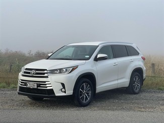 2017 Toyota Highlander - Thumbnail