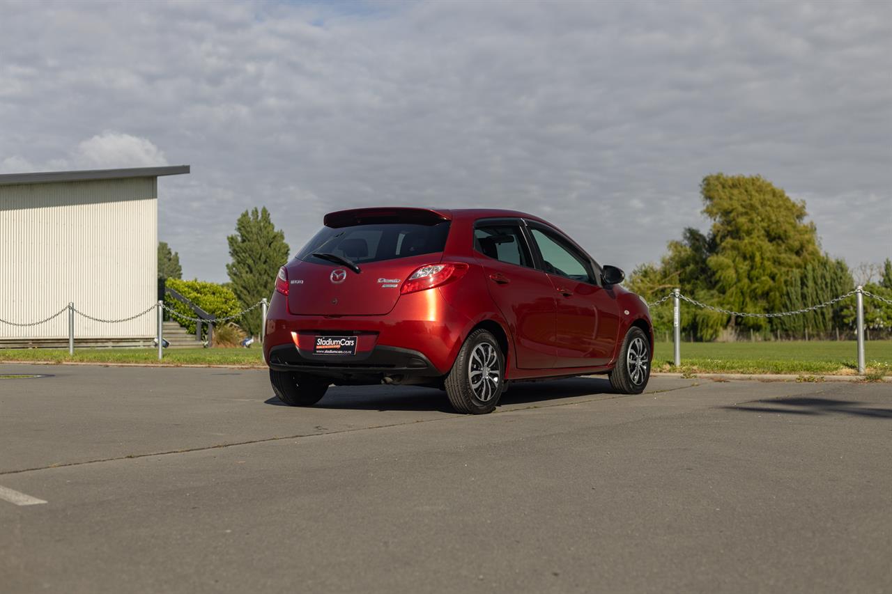 2013 Mazda Demio