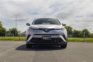 2019 Toyota C-HR - Thumbnail