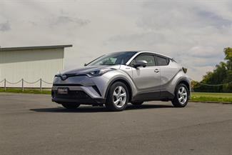 2019 Toyota C-HR - Thumbnail