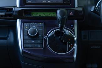 2009 Toyota Wish - Thumbnail