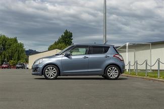 2014 Suzuki Swift - Thumbnail