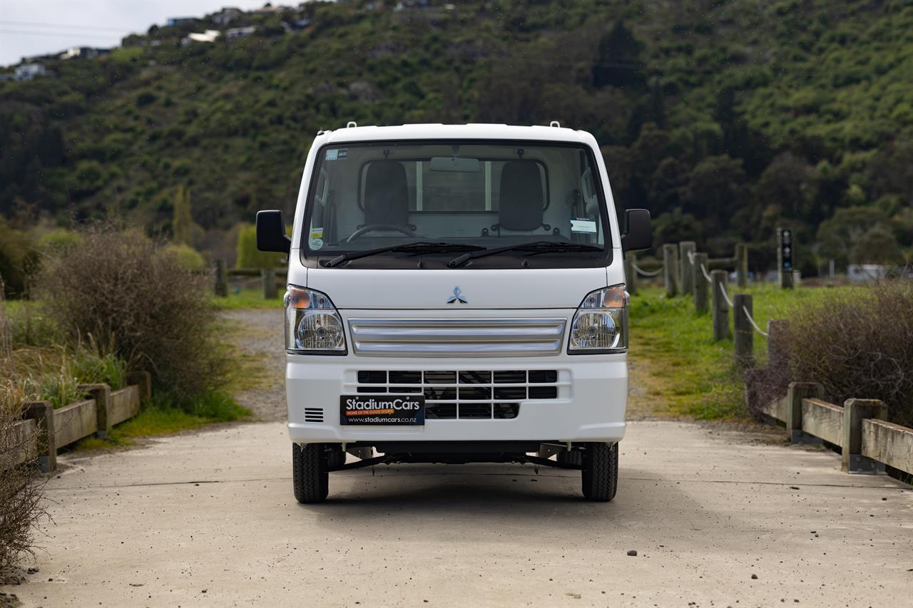 2024 Mitsubishi Mini Cab