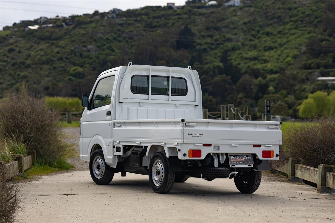 2024 Mitsubishi Mini Cab