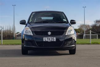 2012 Suzuki Swift - Thumbnail