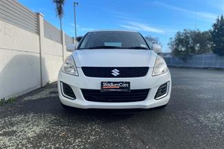 2015 Suzuki Swift - Thumbnail