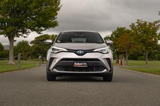 2020 Toyota C-HR - Thumbnail