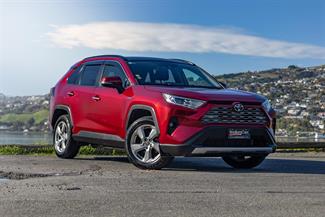 2019 Toyota RAV4 - Thumbnail