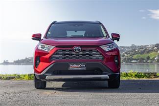 2019 Toyota RAV4 - Thumbnail