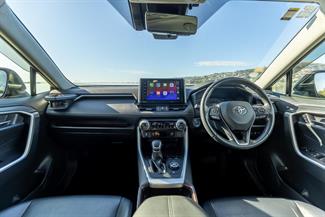 2019 Toyota RAV4 - Thumbnail