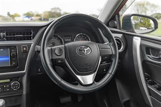 2014 Toyota Auris - Thumbnail