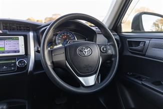 2014 Toyota Corolla Fielder - Thumbnail