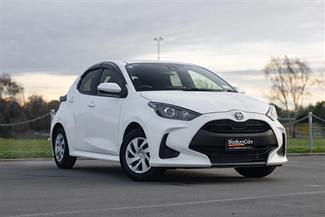 2020 Toyota Yaris - Thumbnail