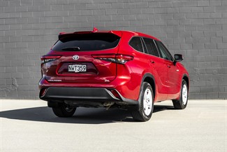 2021 Toyota Highlander - Thumbnail