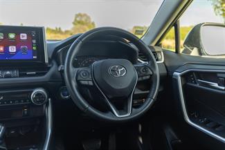 2019 Toyota RAV4 - Thumbnail