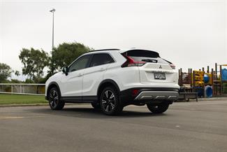 2023 Mitsubishi Eclipse Cross - Thumbnail