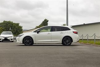 2019 Toyota Corolla - Thumbnail