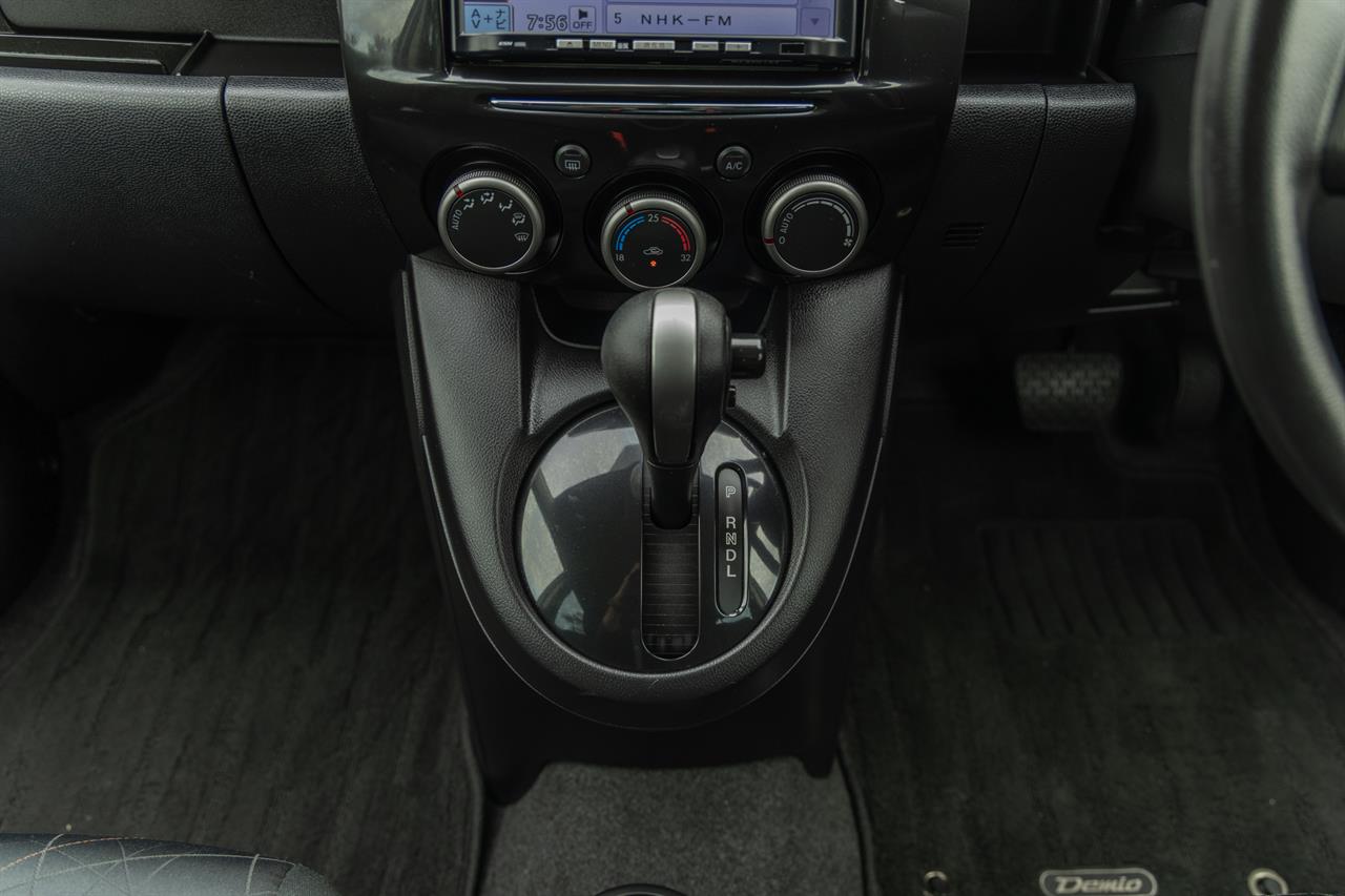 2014 Mazda Demio