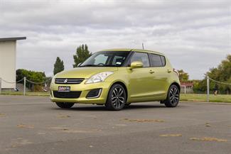 2015 Suzuki Swift - Thumbnail