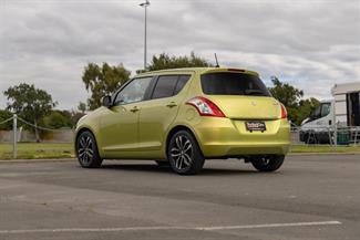 2015 Suzuki Swift - Thumbnail