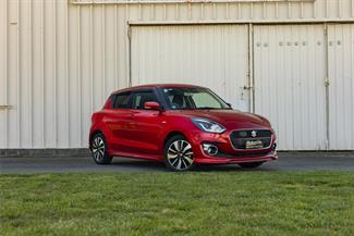 2017 Suzuki Swift - Thumbnail