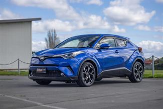 2018 Toyota C-HR - Thumbnail