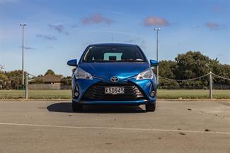 2017 Toyota Yaris - Thumbnail